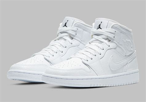 nike air jordan weiss|nike jordan white shoes.